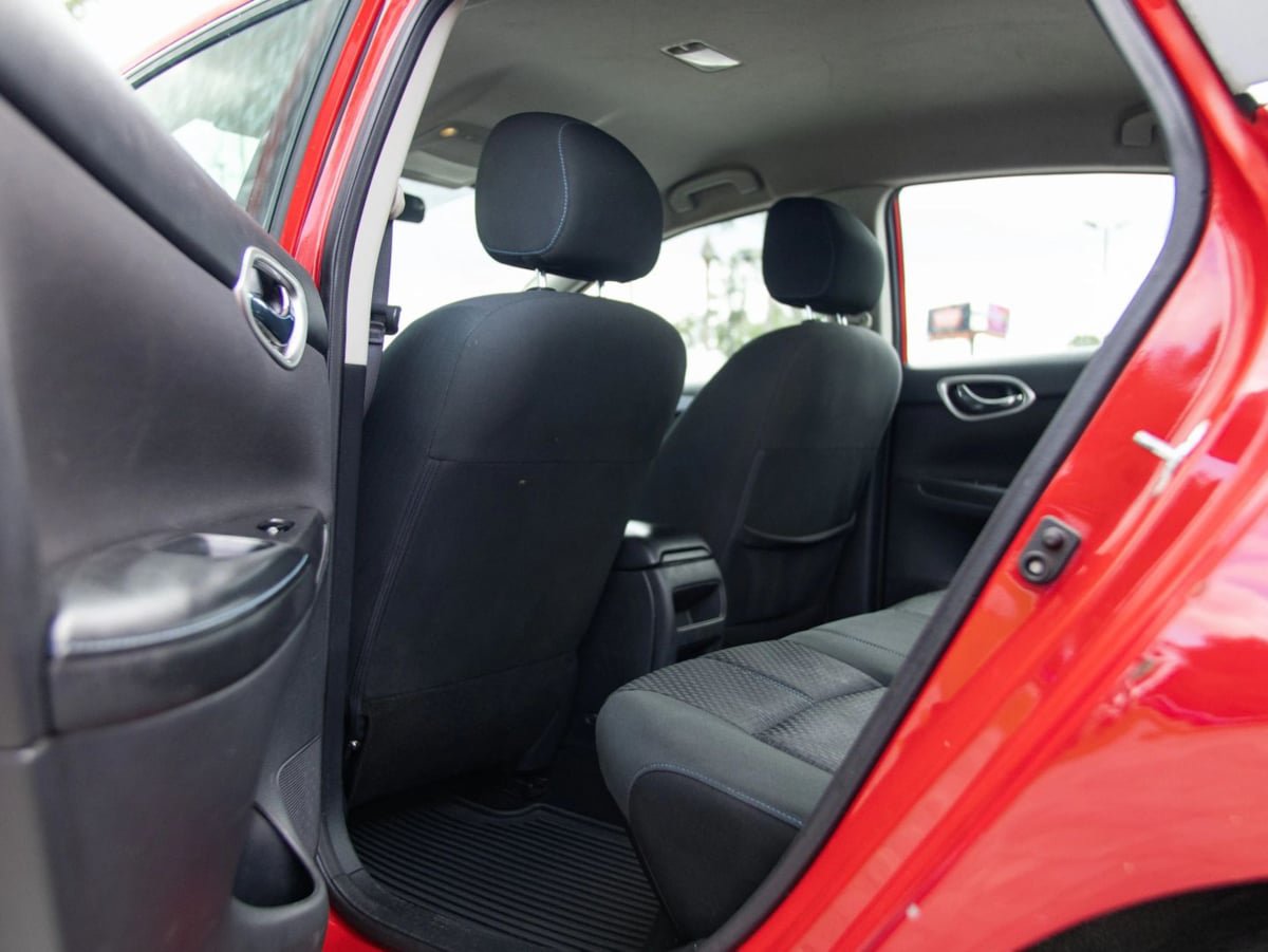 Used 2019 Nissan Sentra SR FWD image 22