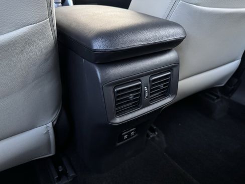 Used 2021 Toyota RAV4 XLE image 16