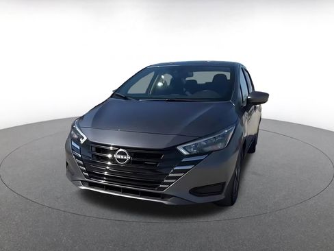 Used 2025 Nissan Versa SV image 7