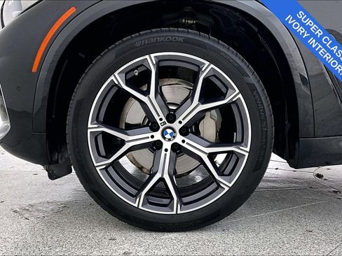 Used 2023 BMW X5 xDrive40i w/ M Sport Package image 11