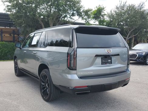 Used 2025 Cadillac Escalade ESV Sport w/ Touring Package AWD/4WD image 8