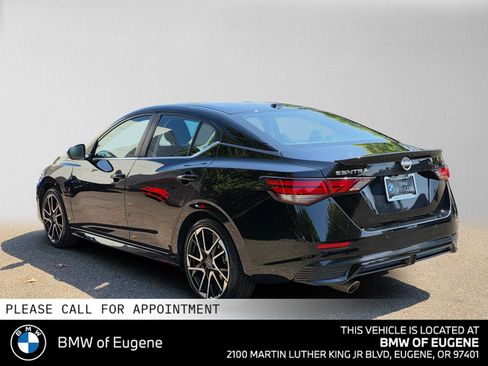 Used 2025 Nissan Sentra SR FWD image 5