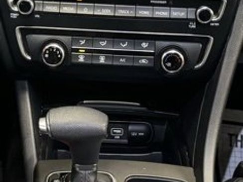 Used 2020 Kia Optima SE image 14