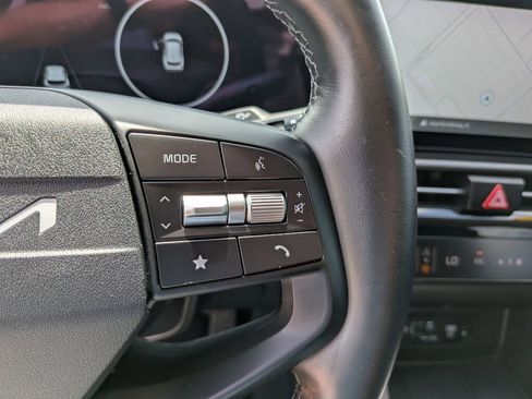 Certified 2026 Kia Sportage SX FWD image 31