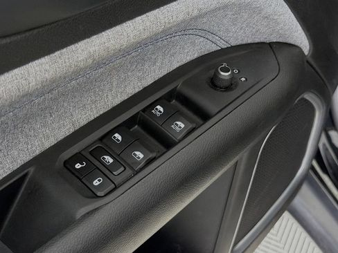 Used 2024 Jeep Compass Latitude AWD/4WD image 20