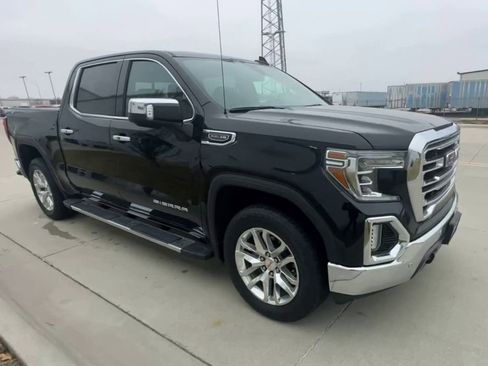 Used 2019 GMC Sierra 1500 SLT w/ SLT Premium Plus Package image 2