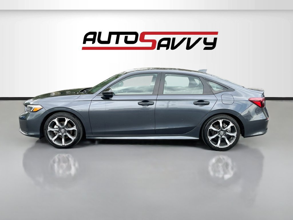 Used 2025 Honda Civic Sport Touring image 4