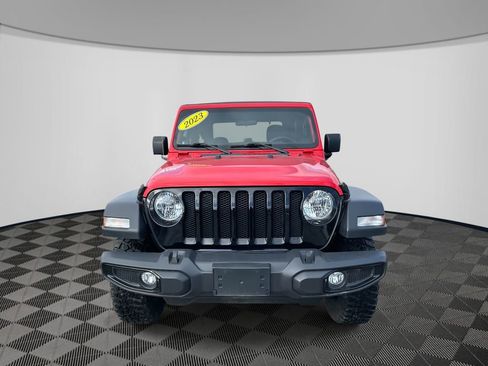 Used 2023 Jeep Wrangler Willys image 2
