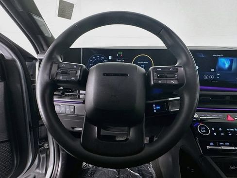 Used 2024 Hyundai Santa Fe Calligraphy FWD image 13