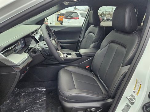 New 2026 Jeep Cherokee Limited image 14