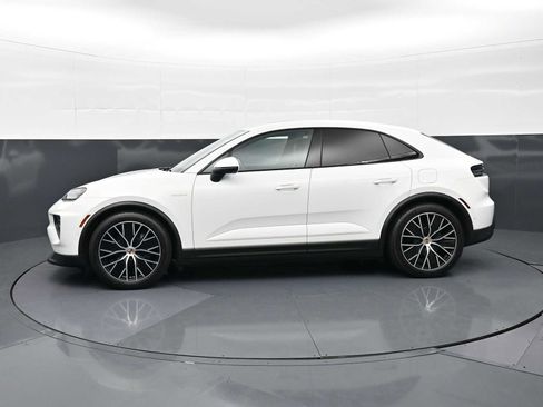 Certified 2025 Porsche Macan Electric RWD image 2