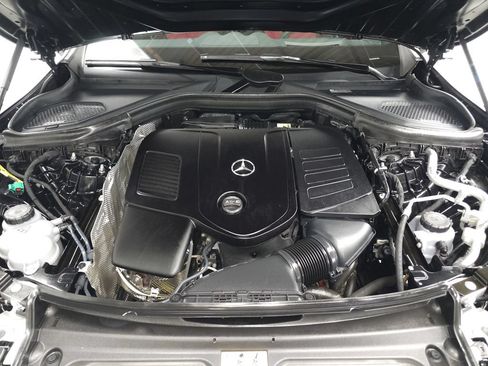 Used 2025 Mercedes-Benz GLC 350e 4MATIC image 35
