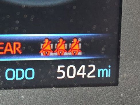 Used 2025 Toyota Corolla LE image 24