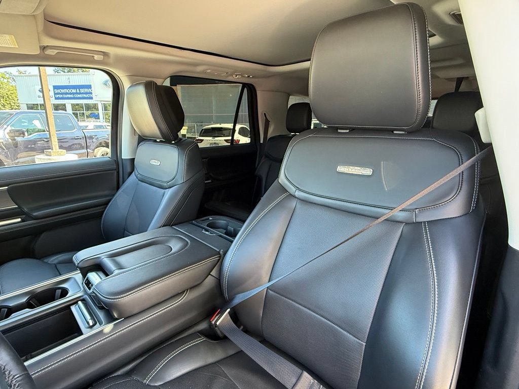 Used 2026 Ford Expedition Max Platinum AWD/4WD image 20