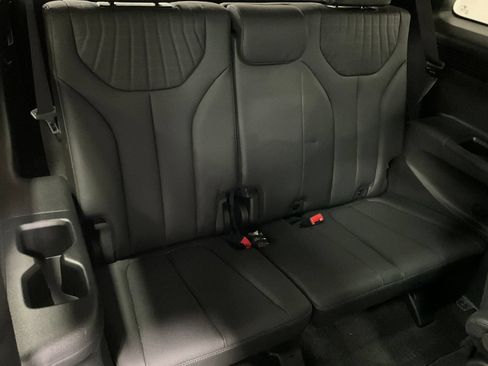 Used 2025 Hyundai Palisade Limited AWD/4WD image 26