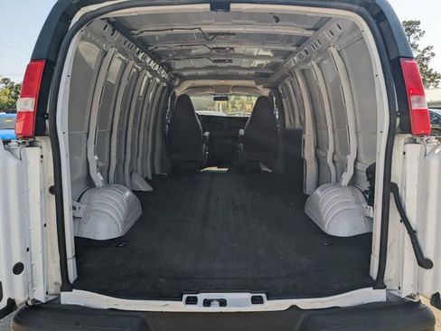 Used 2023 GMC Savana 2500 Extended w/ Driver Convenience Package RWD image 12