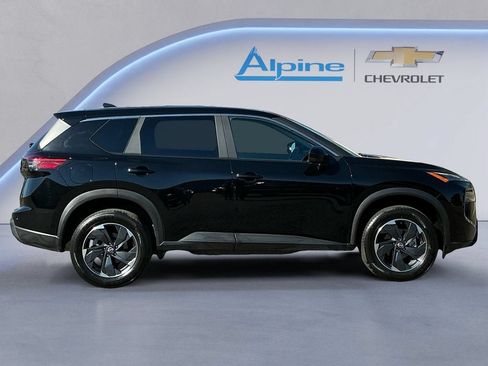 Used 2025 Nissan Rogue SV AWD/4WD image 6