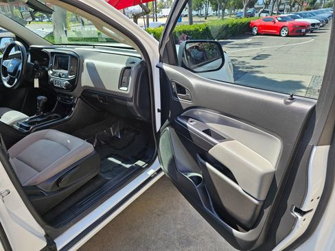 Used 2020 Chevrolet Colorado W/T w/ WT Convenience Package RWD image 19