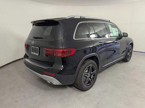 New 2026 Mercedes-Benz GLB 250 image 4