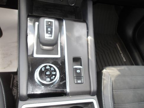 Used 2022 Mitsubishi Outlander SE AWD/4WD image 16