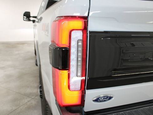 Used 2026 Ford F250 Platinum AWD/4WD image 29