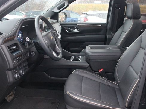 Used 2024 Chevrolet Suburban Premier w/ Max Trailering Package image 15