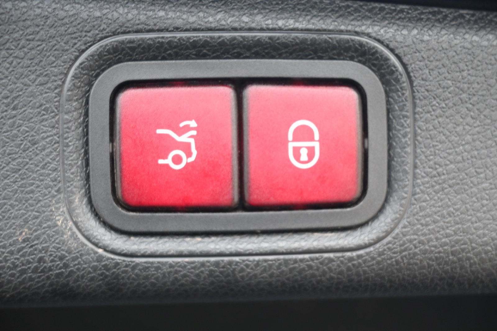 Used 2021 Mercedes-Benz E 350 Sedan image 29