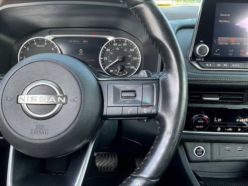 Used 2023 Nissan Rogue SV w/ SV Premium B Package FWD image 14