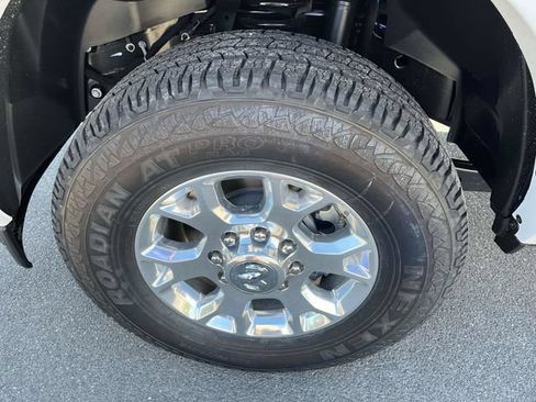 Used 2024 RAM 3500 Limited AWD/4WD image 15