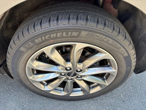 Used 2021 Lincoln Corsair FWD w/ Premium Package image 26