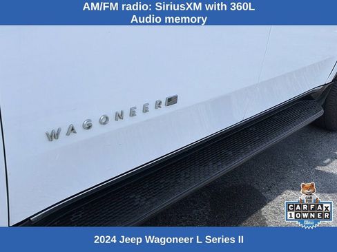 Used 2024 Jeep Wagoneer L Series II RWD image 9