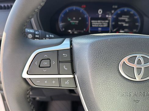 New 2026 Toyota Grand Highlander FWD image 23
