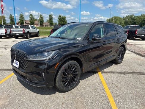 New 2025 Lincoln Aviator Reserve w/ Luxury Package image 9