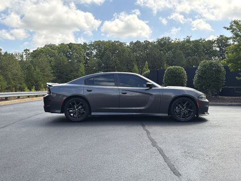 Used 2022 Dodge Charger R/T w/ Blacktop Package RWD image 5