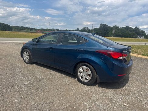 Used 2016 Hyundai Elantra SE FWD image 5
