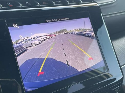 Used 2023 Jeep Grand Cherokee Altitude RWD image 29