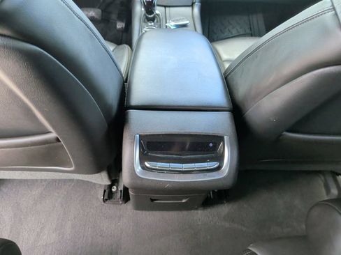 Used 2020 Cadillac XT6 Premium Luxury FWD image 36