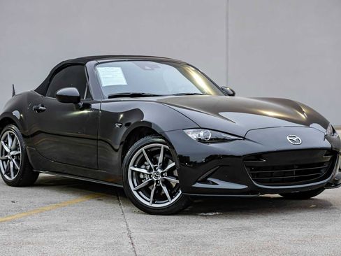 Used 2022 MAZDA MX-5 Miata Grand Touring image 6