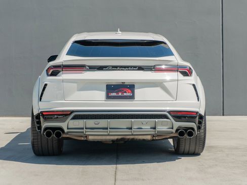 Used 2019 Lamborghini Urus AWD/4WD image 8