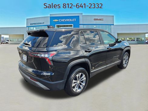 Used 2026 Chevrolet Equinox LT FWD image 7