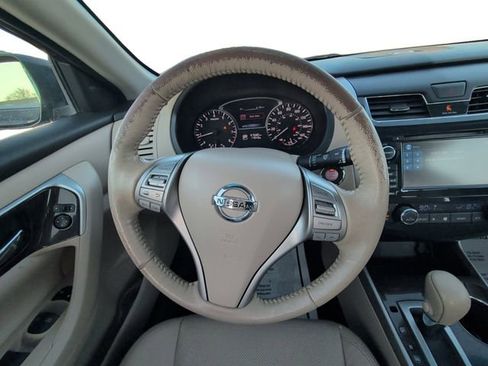 Used 2015 Nissan Altima 2.5 SL w/ Technology Package image 12