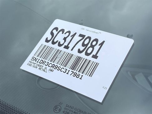 New 2025 Nissan Pathfinder SL image 35