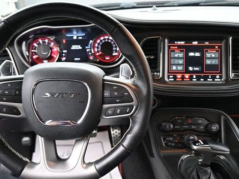 Used 2022 Dodge Challenger SRT Hellcat RWD image 29