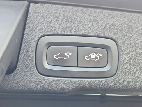 Used 2019 Volvo XC60 T8 Inscription AWD/4WD image 26