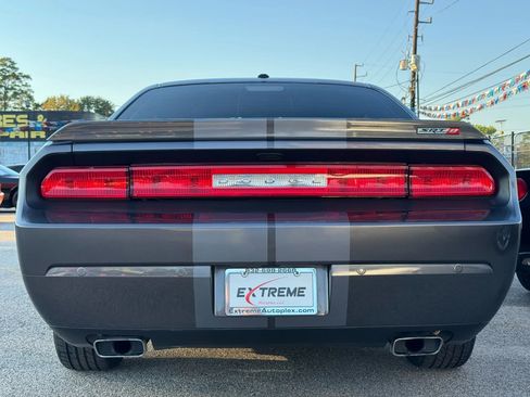 Used 2014 Dodge Challenger SRT8 w/ Harman/Kardon Audio Group image 3