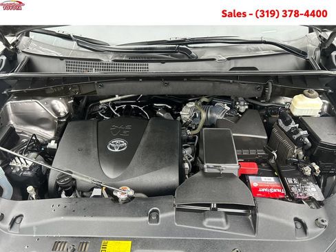 Certified 2018 Toyota Highlander SE AWD/4WD image 20