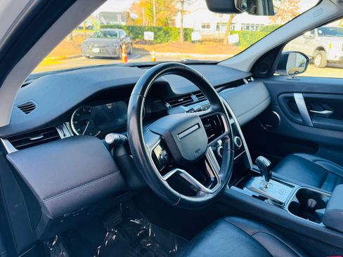 Used 2022 Land Rover Discovery Sport S image 19