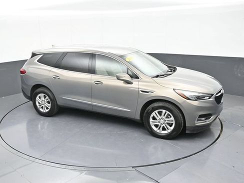Used 2018 Buick Enclave Essence w/ Trailering Package FWD image 62