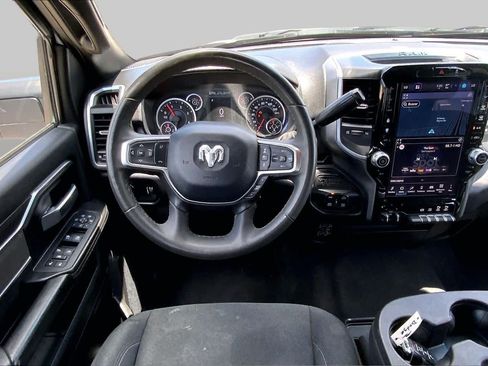 Used 2025 RAM 2500 Big Horn AWD/4WD image 6