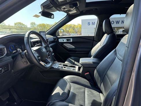 Used 2023 Ford Explorer ST w/ Equipment Group 401A AWD/4WD image 35